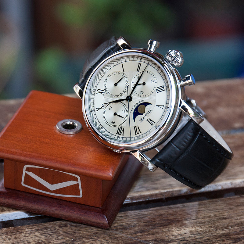 Extraordinary Series Multifunction Moon Phase Chronograph 41mm