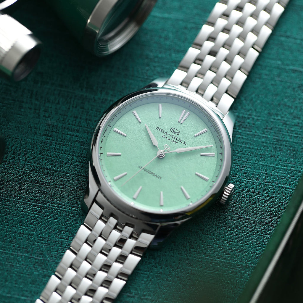 70th Anniversary Non-lubricated Balance Spring Watch 41mm
